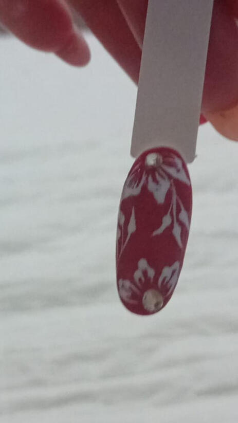 Nail Art: fiori stilizzati